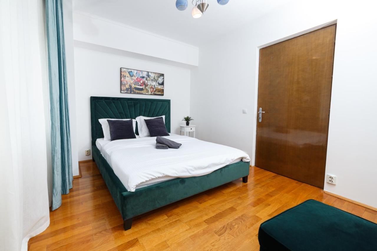 Color Apartments Unirii 14 Blv بوخارست المظهر الخارجي الصورة