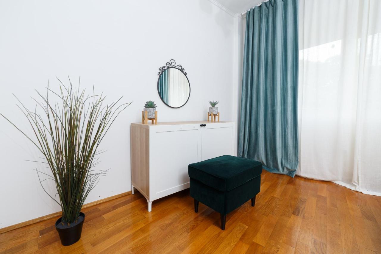 Color Apartments Unirii 14 Blv بوخارست المظهر الخارجي الصورة