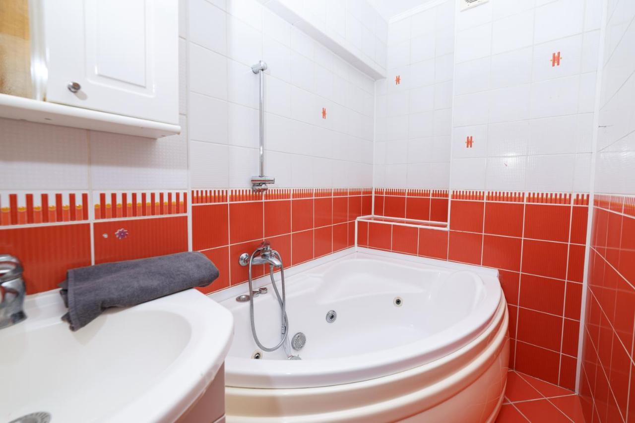 Color Apartments Unirii 14 Blv بوخارست المظهر الخارجي الصورة